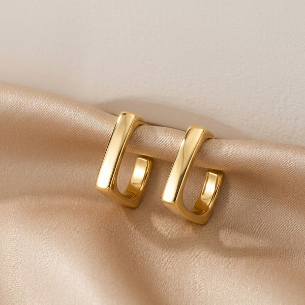 Minimal Square Hoop Earrings (Anti-Tarnish)