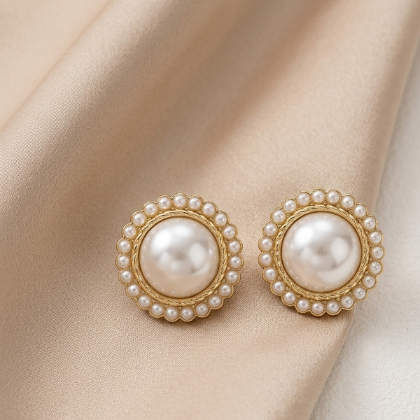 Gold Pearl Stud Earrings (Anti-Tarnish)