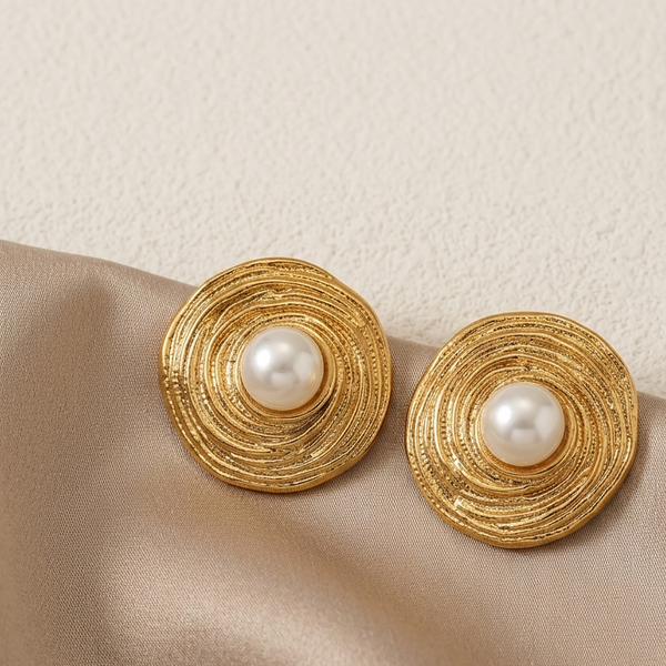 Pearl Orbit Textured Stud Earrings (Anti-Tarnish)