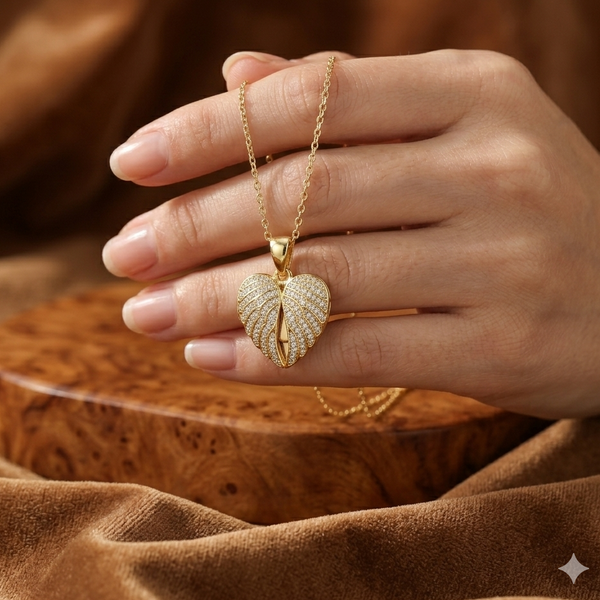 Celestial Wings Crystal Pendant Necklace (Anti-Tarnish)