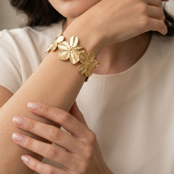 Golden Blossom Cuff Bracelet (Anti-Tarnish)