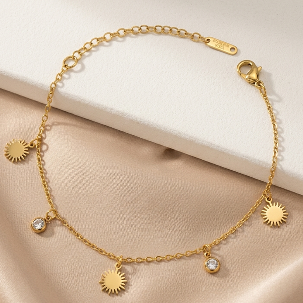 Solar Glow Charm Bracelet (Anti-Tarnish)