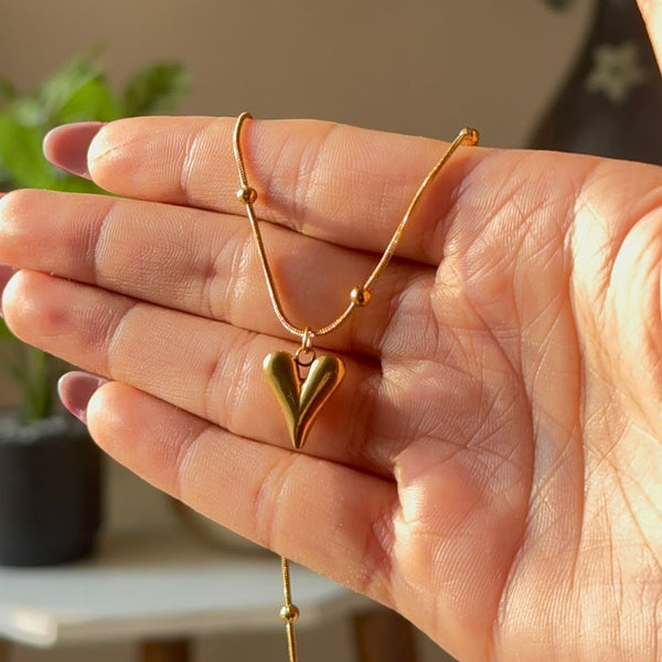 Golden Heart Charm Slider Necklace (Anti-Tarnish)