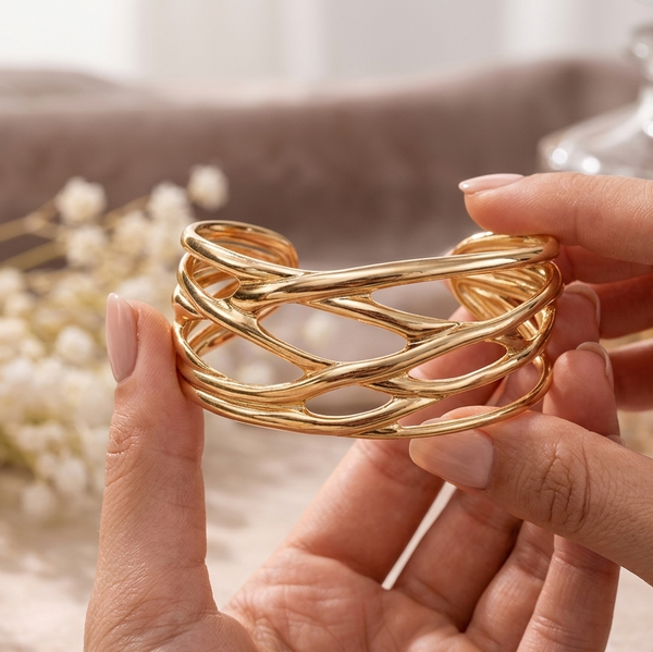 Golden Flow Sculpt Cuff (Anti-Tarnish)
