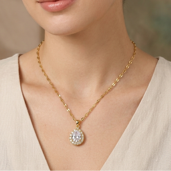 Royal Teardrop Halo Pendant (Anti-Tarnish)