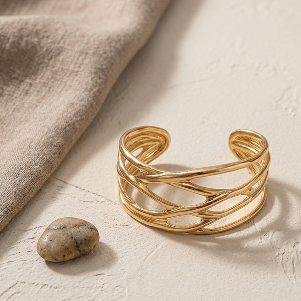 Golden Flow Sculpt Cuff (Anti-Tarnish)