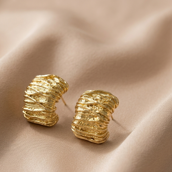Golden Twirl Textured Hoop Earrings (Anti-Tarnish)
