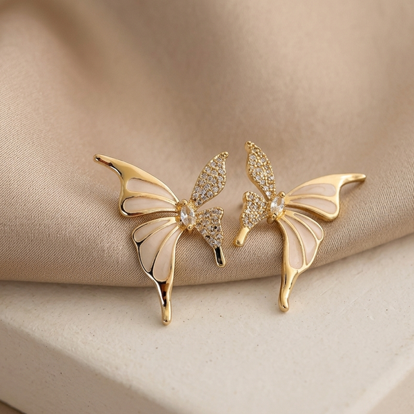 Golden Butterfly Wing Stud Earrings (Anti-Tarnish)