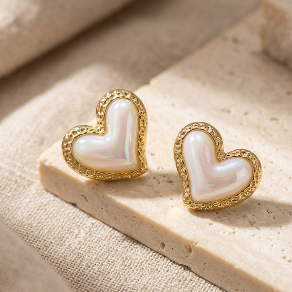 Lustre Heart Glow Stud Earrings (Anti-Tarnish)