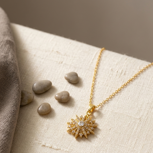 Golden Radiance Starburst Pendant Necklace (Anti-Tarnish)