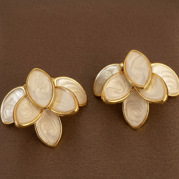 Ivory Petal Bloom Stud Earrings (Anti-Tarnish)